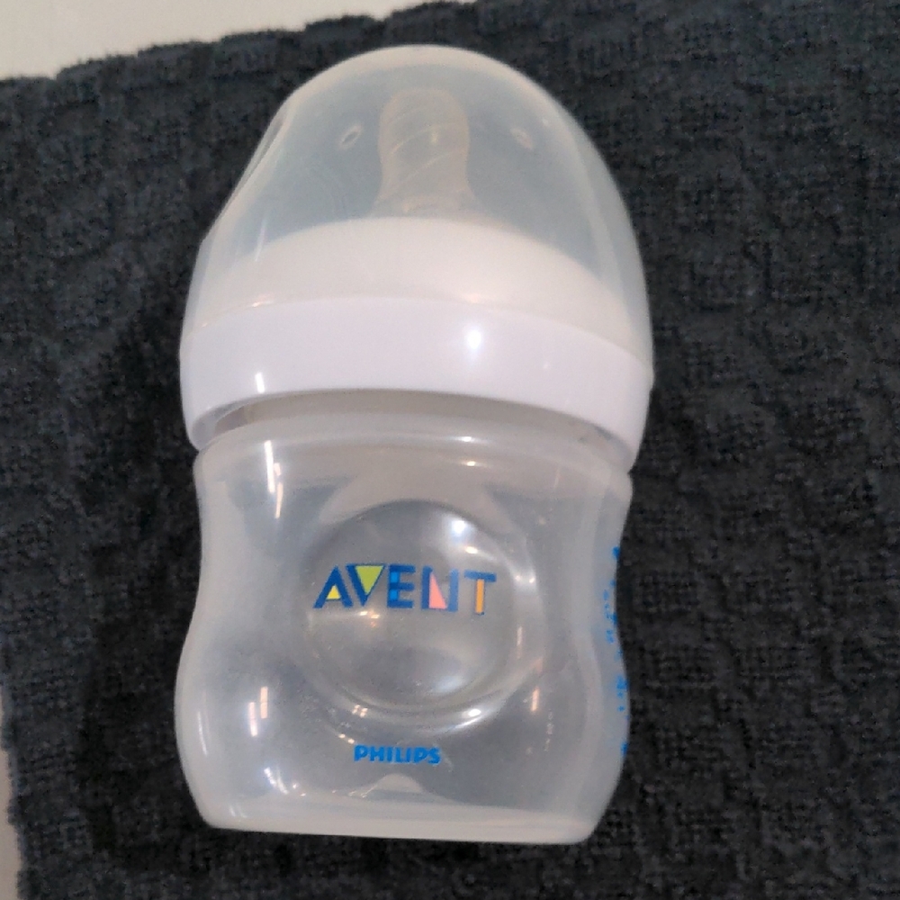 Philips Avent Clear Baby Bottle New Never Used.
